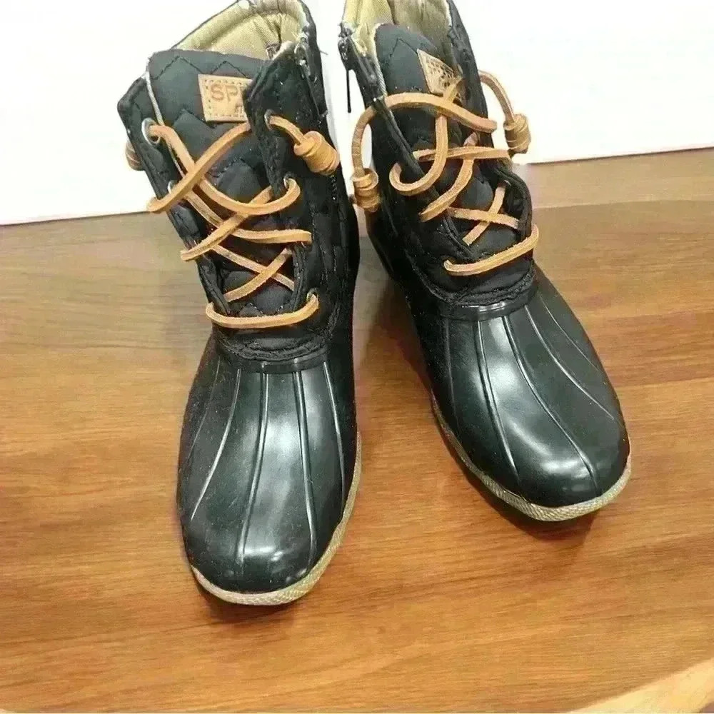 Sperry Saltwater Quilted Duck Boot Size 6.5
